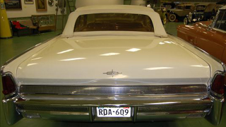 Illustration for article titled Lyndon B. Johnson's Lincoln Continental Heads To Auction